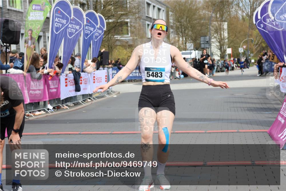 12.04.2026 - 45. Internationalen Wilhelmsburger Insellauf Strokosch-Dieckow http://msf.ph/oto/9469749 12.04.2026 12:50:37 Ziel 5280, 5483 meine-sportfotos.de