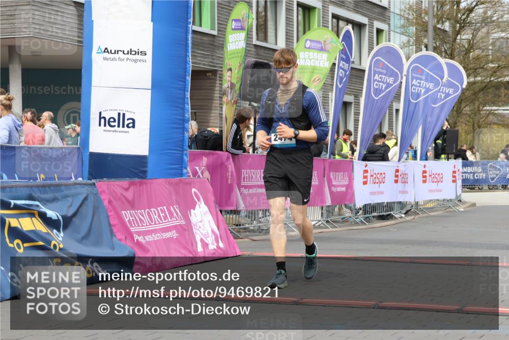 12.04.2026 - 45. Internationalen Wilhelmsburger Insellauf Strokosch-Dieckow http://msf.ph/oto/9469821 12.04.2026 13:39:49 Ziel 2474 meine-sportfotos.de