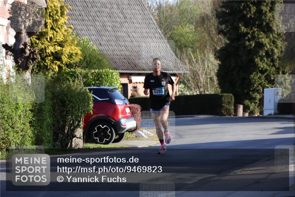 12.04.2026 - 45. Internationalen Wilhelmsburger Insellauf Yannick Fuchs http://msf.ph/oto/9469823 12.04.2026 08:53:47 Laufen 5293 meine-sportfotos.de