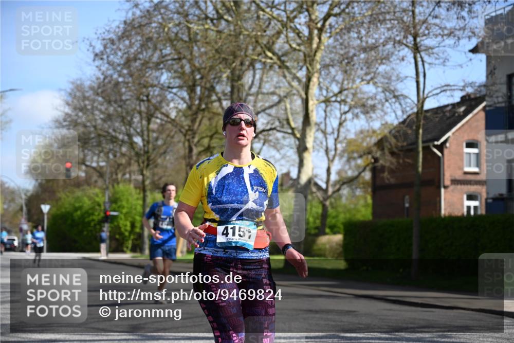 12.04.2026 - 45. Internationalen Wilhelmsburger Insellauf J. Mangold http://msf.ph/oto/9469824 12.04.2026 11:18:42 Ziel 2385, 3633, 3096, 3421, 2322, 4148, 4147, 3104, 4151, 2960, 2471 meine-sportfotos.de