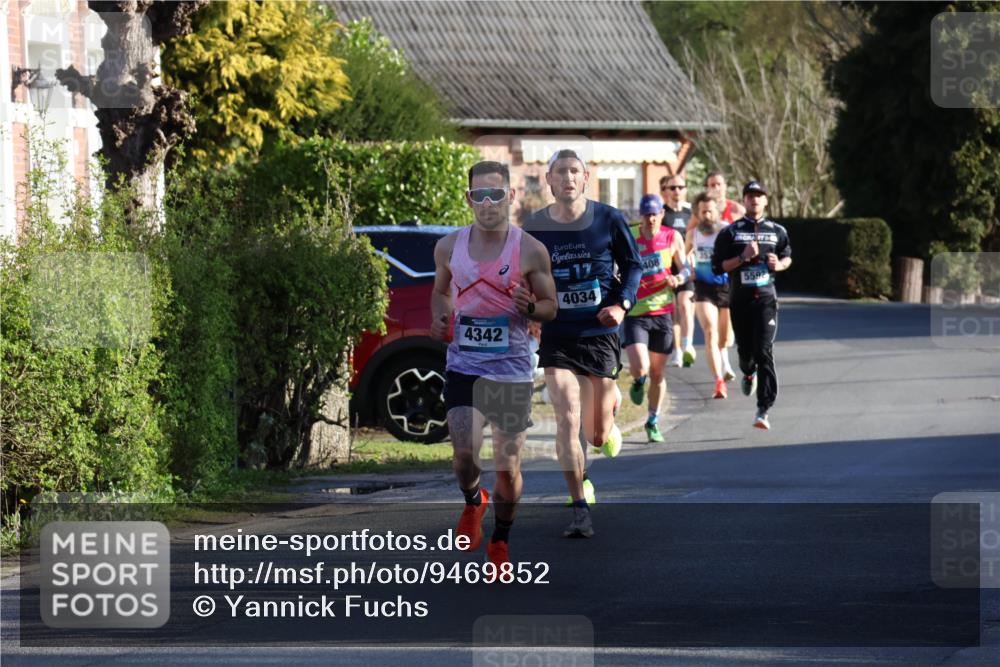 12.04.2026 - 45. Internationalen Wilhelmsburger Insellauf Yannick Fuchs http://msf.ph/oto/9469852 12.04.2026 08:53:57 Laufen 4342, 17, 4034, 408, 5592 meine-sportfotos.de