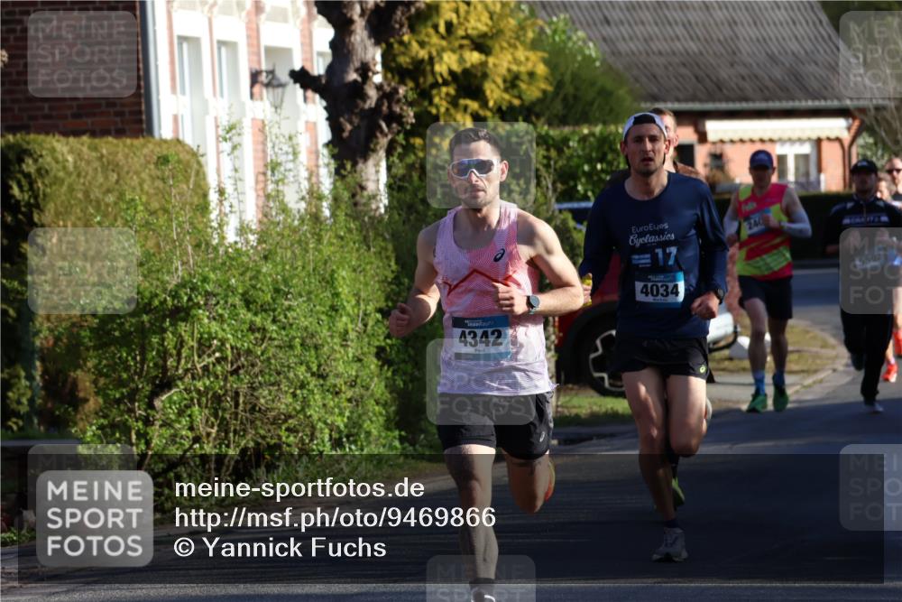 12.04.2026 - 45. Internationalen Wilhelmsburger Insellauf Yannick Fuchs http://msf.ph/oto/9469866 12.04.2026 08:53:59 Laufen 4342, 17, 4034, 240, 5592 meine-sportfotos.de