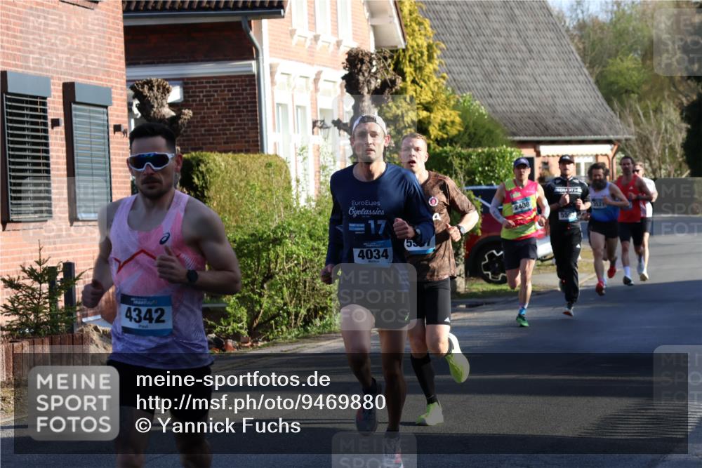 12.04.2026 - 45. Internationalen Wilhelmsburger Insellauf Yannick Fuchs http://msf.ph/oto/9469880 12.04.2026 08:54:01 Laufen 4342, 17, 4034, 55, 2408, 5592 meine-sportfotos.de