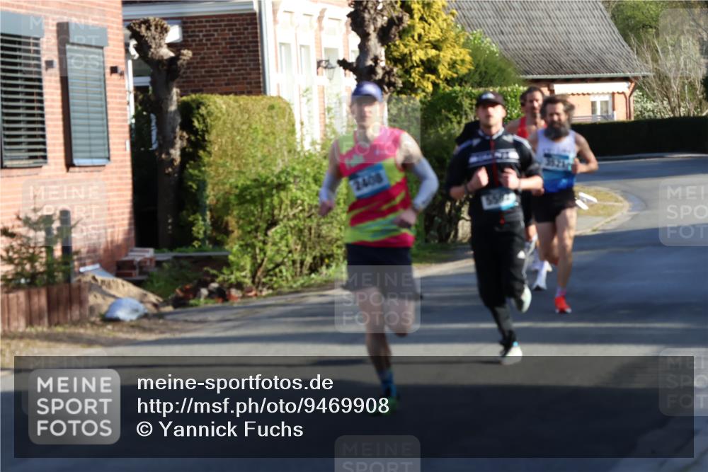 12.04.2026 - 45. Internationalen Wilhelmsburger Insellauf Yannick Fuchs http://msf.ph/oto/9469908 12.04.2026 08:54:04 Laufen 2408 meine-sportfotos.de