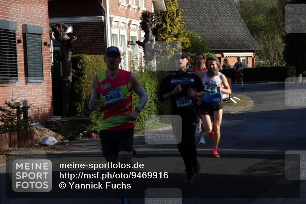 12.04.2026 - 45. Internationalen Wilhelmsburger Insellauf Yannick Fuchs http://msf.ph/oto/9469916 12.04.2026 08:54:05 Laufen 2408, 5592, 3521 meine-sportfotos.de