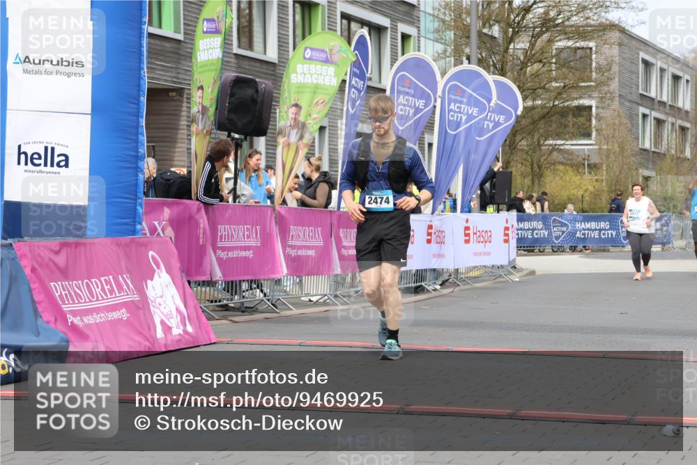 12.04.2026 - 45. Internationalen Wilhelmsburger Insellauf Strokosch-Dieckow http://msf.ph/oto/9469925 12.04.2026 13:39:48 Ziel 2474 meine-sportfotos.de