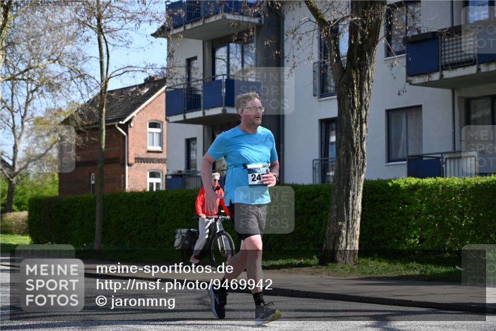 12.04.2026 - 45. Internationalen Wilhelmsburger Insellauf J. Mangold http://msf.ph/oto/9469942 12.04.2026 11:19:06 Ziel 4151, 2960, 2471, 2226, 5571, 5035, 4520, 3124, 3123, 2581 meine-sportfotos.de