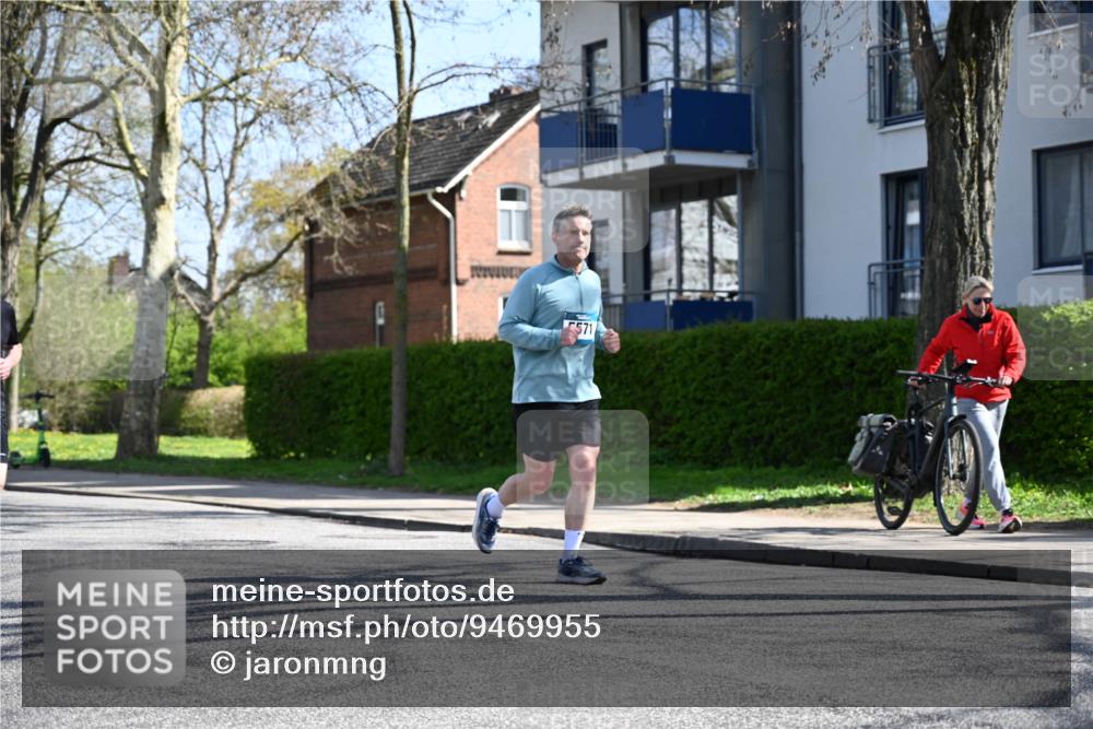 12.04.2026 - 45. Internationalen Wilhelmsburger Insellauf J. Mangold http://msf.ph/oto/9469955 12.04.2026 11:19:11 Ziel 2960, 2471, 2226, 5571, 5035, 5035, 4520, 3124, 3123, 2581, 2788, 4614 meine-sportfotos.de