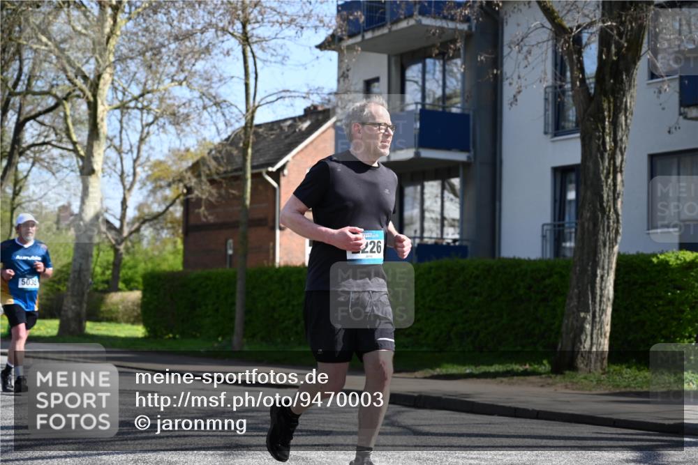12.04.2026 - 45. Internationalen Wilhelmsburger Insellauf J. Mangold http://msf.ph/oto/9470003 12.04.2026 11:19:13 Ziel 2471, 2226, 5571, 5035, 4520, 4520, 3124, 3123, 2581, 2788, 4614 meine-sportfotos.de