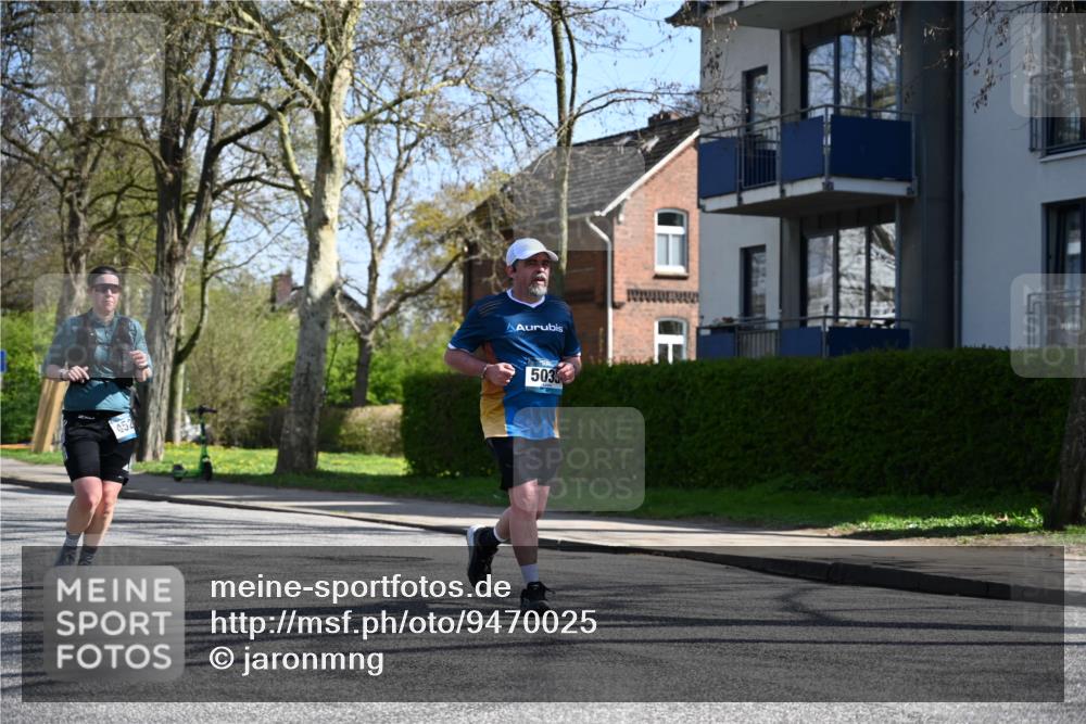 12.04.2026 - 45. Internationalen Wilhelmsburger Insellauf J. Mangold http://msf.ph/oto/9470025 12.04.2026 11:19:15 Ziel 2471, 2226, 5571, 5035, 4520, 3124, 3123, 2581, 2788, 4614 meine-sportfotos.de