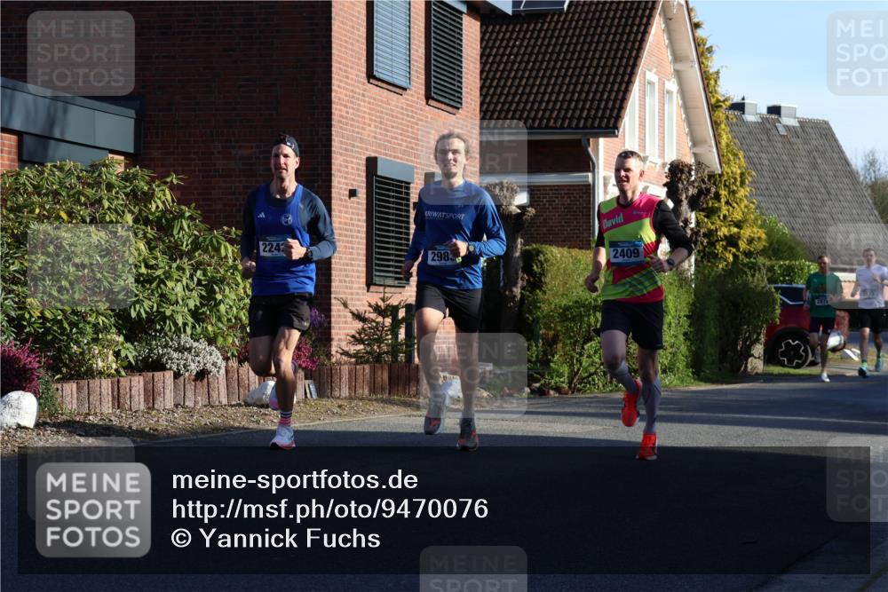 12.04.2026 - 45. Internationalen Wilhelmsburger Insellauf Yannick Fuchs http://msf.ph/oto/9470076 12.04.2026 08:54:22 Laufen 2242, 2983, 2409, 2874, 2873 meine-sportfotos.de