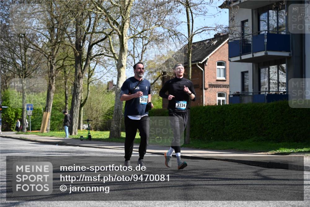 12.04.2026 - 45. Internationalen Wilhelmsburger Insellauf J. Mangold http://msf.ph/oto/9470081 12.04.2026 11:19:24 Ziel 2471, 2226, 5571, 5035, 4520, 3124, 3123, 2581, 2581, 2788, 4614, 2318, 4058, 3707, 4446, 4165 meine-sportfotos.de