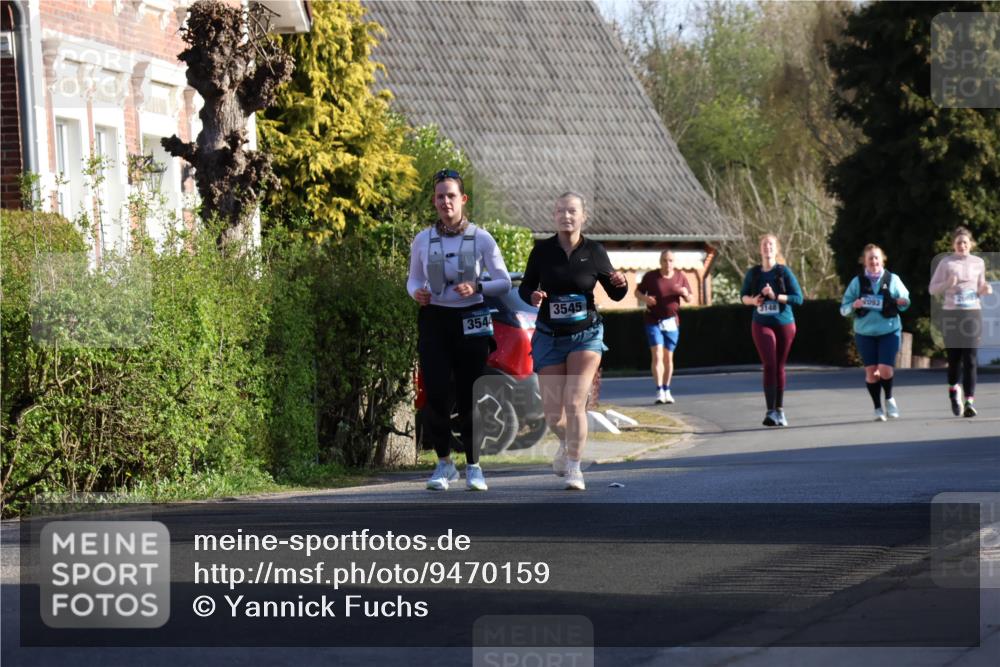12.04.2026 - 45. Internationalen Wilhelmsburger Insellauf Yannick Fuchs http://msf.ph/oto/9470159 12.04.2026 09:05:13 Laufen 3544, 3545, 2093 meine-sportfotos.de