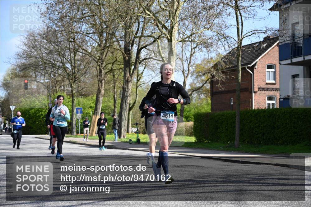 12.04.2026 - 45. Internationalen Wilhelmsburger Insellauf J. Mangold http://msf.ph/oto/9470162 12.04.2026 11:19:43 Ziel 2581, 2788, 4614, 2318, 4058, 3707, 4446, 4165 meine-sportfotos.de