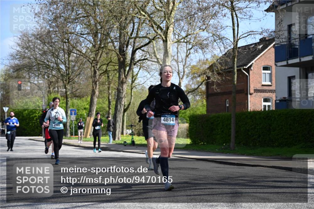 12.04.2026 - 45. Internationalen Wilhelmsburger Insellauf J. Mangold http://msf.ph/oto/9470165 12.04.2026 11:19:43 Ziel 2581, 2788, 4614, 2318, 4058, 3707, 4446, 4165 meine-sportfotos.de