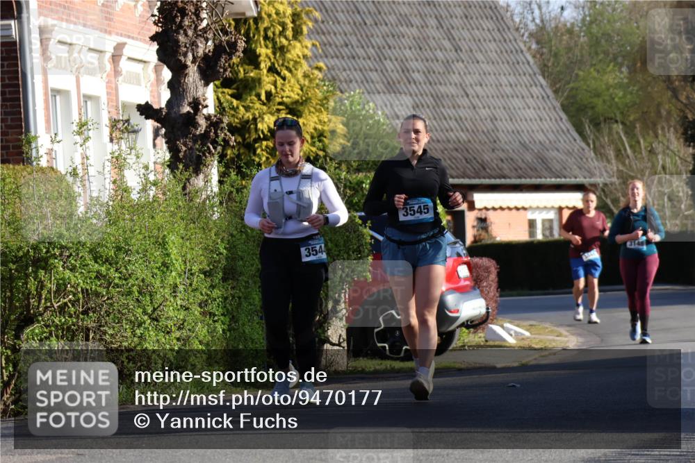 12.04.2026 - 45. Internationalen Wilhelmsburger Insellauf Yannick Fuchs http://msf.ph/oto/9470177 12.04.2026 09:05:14 Laufen 3544, 3545, 3148 meine-sportfotos.de