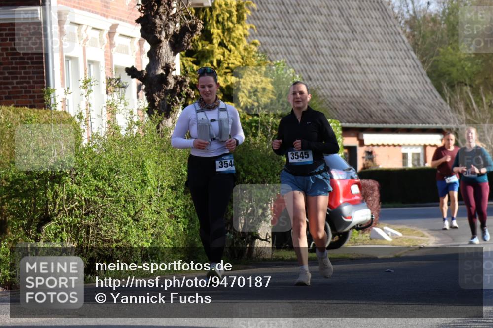 12.04.2026 - 45. Internationalen Wilhelmsburger Insellauf Yannick Fuchs http://msf.ph/oto/9470187 12.04.2026 09:05:15 Laufen 3544, 3545 meine-sportfotos.de
