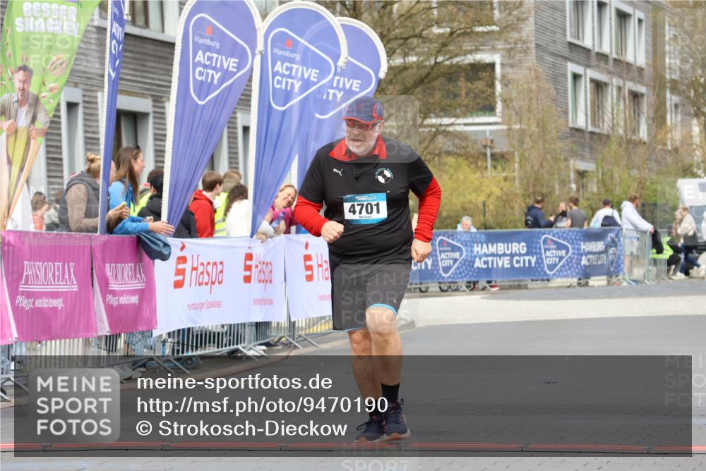 12.04.2026 - 45. Internationalen Wilhelmsburger Insellauf Strokosch-Dieckow http://msf.ph/oto/9470190 12.04.2026 13:39:27 Ziel 4701 meine-sportfotos.de