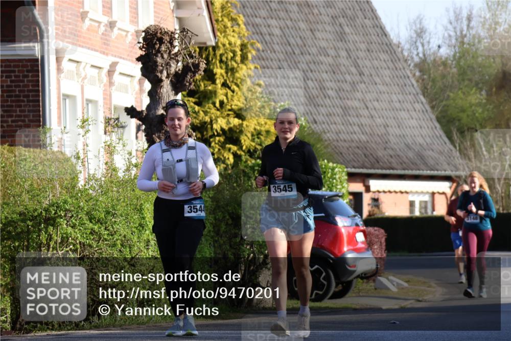 12.04.2026 - 45. Internationalen Wilhelmsburger Insellauf Yannick Fuchs http://msf.ph/oto/9470201 12.04.2026 09:05:15 Laufen 3544, 3545, 3148 meine-sportfotos.de