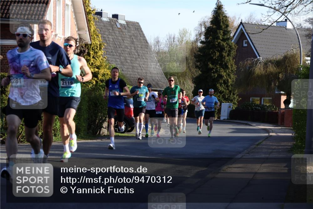 12.04.2026 - 45. Internationalen Wilhelmsburger Insellauf Yannick Fuchs http://msf.ph/oto/9470312 12.04.2026 08:54:39 Laufen 2281, 2119, 2727, 70, 2487, 3317 meine-sportfotos.de