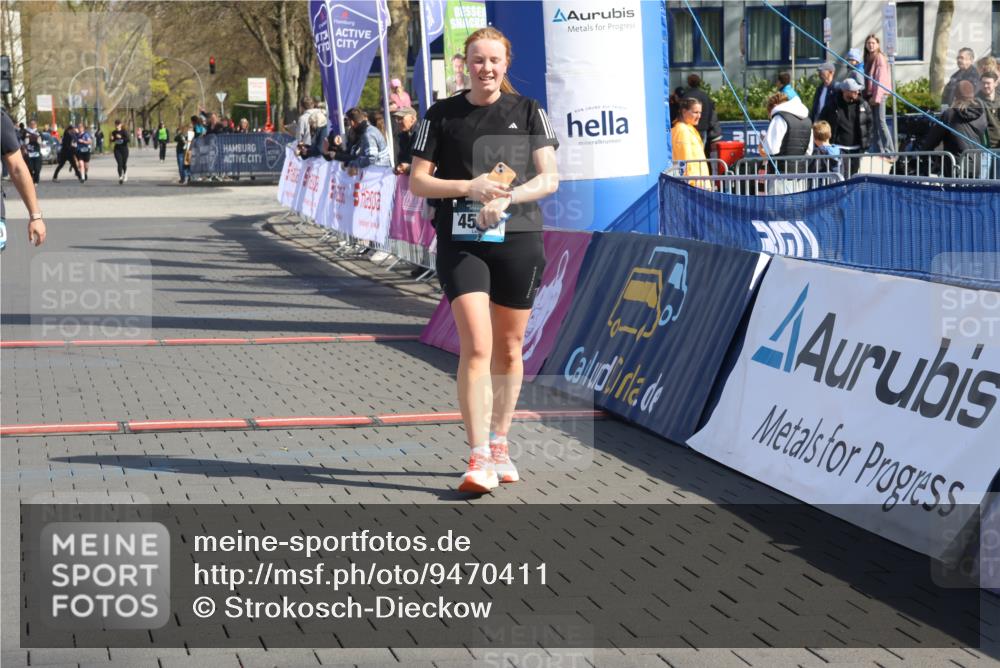 12.04.2026 - 45. Internationalen Wilhelmsburger Insellauf Strokosch-Dieckow http://msf.ph/oto/9470411 12.04.2026 11:25:39 Ziel 4519, 5559 meine-sportfotos.de