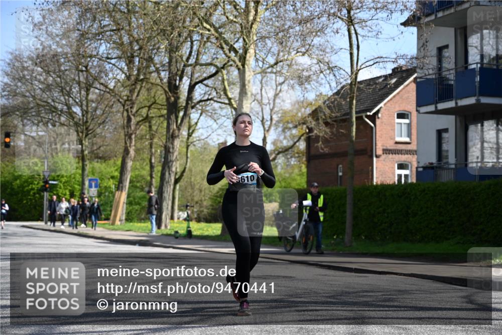 12.04.2026 - 45. Internationalen Wilhelmsburger Insellauf J. Mangold http://msf.ph/oto/9470441 12.04.2026 11:20:54 Ziel 3873, 5558, 3610, 3610, 3808, 3537, 3205 meine-sportfotos.de