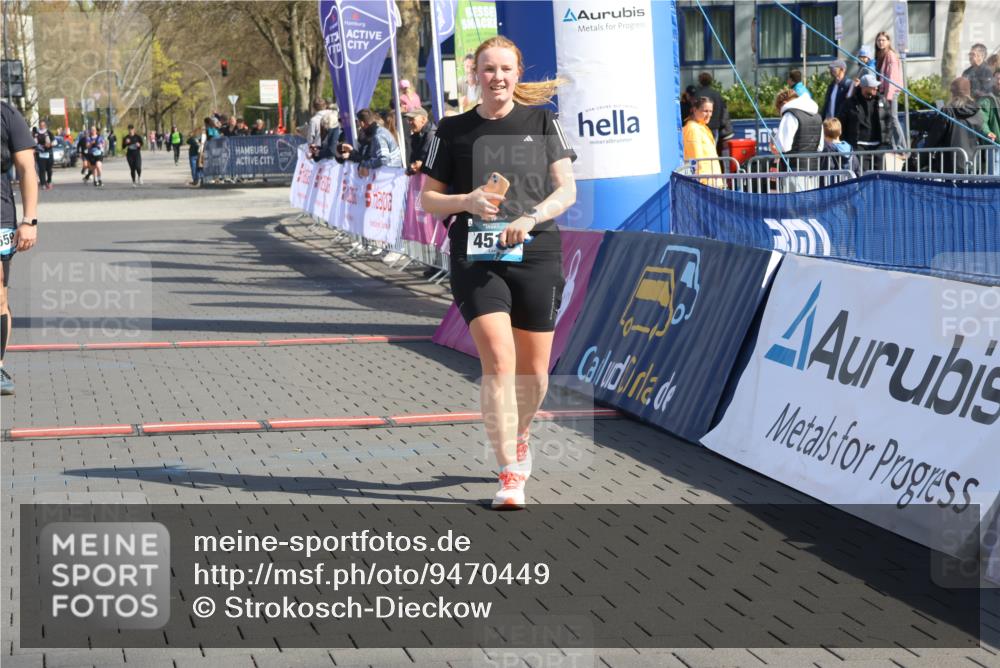 12.04.2026 - 45. Internationalen Wilhelmsburger Insellauf Strokosch-Dieckow http://msf.ph/oto/9470449 12.04.2026 11:25:39 Ziel 4519, 5559 meine-sportfotos.de