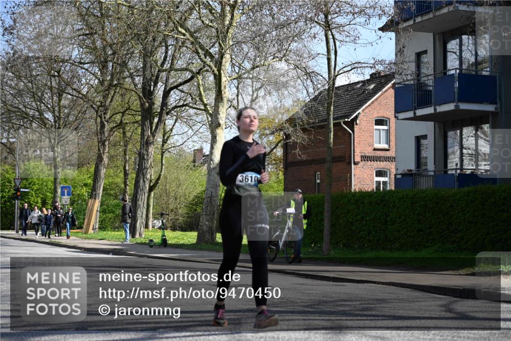 12.04.2026 - 45. Internationalen Wilhelmsburger Insellauf J. Mangold http://msf.ph/oto/9470450 12.04.2026 11:20:54 Ziel 3873, 5558, 3610, 3610, 3808, 3537, 3205 meine-sportfotos.de