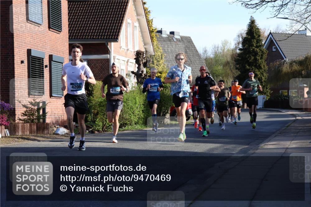 12.04.2026 - 45. Internationalen Wilhelmsburger Insellauf Yannick Fuchs http://msf.ph/oto/9470469 12.04.2026 08:54:49 Laufen 4205, 4162, 4733, 3107, 5237, 3, 5240, 4863 meine-sportfotos.de