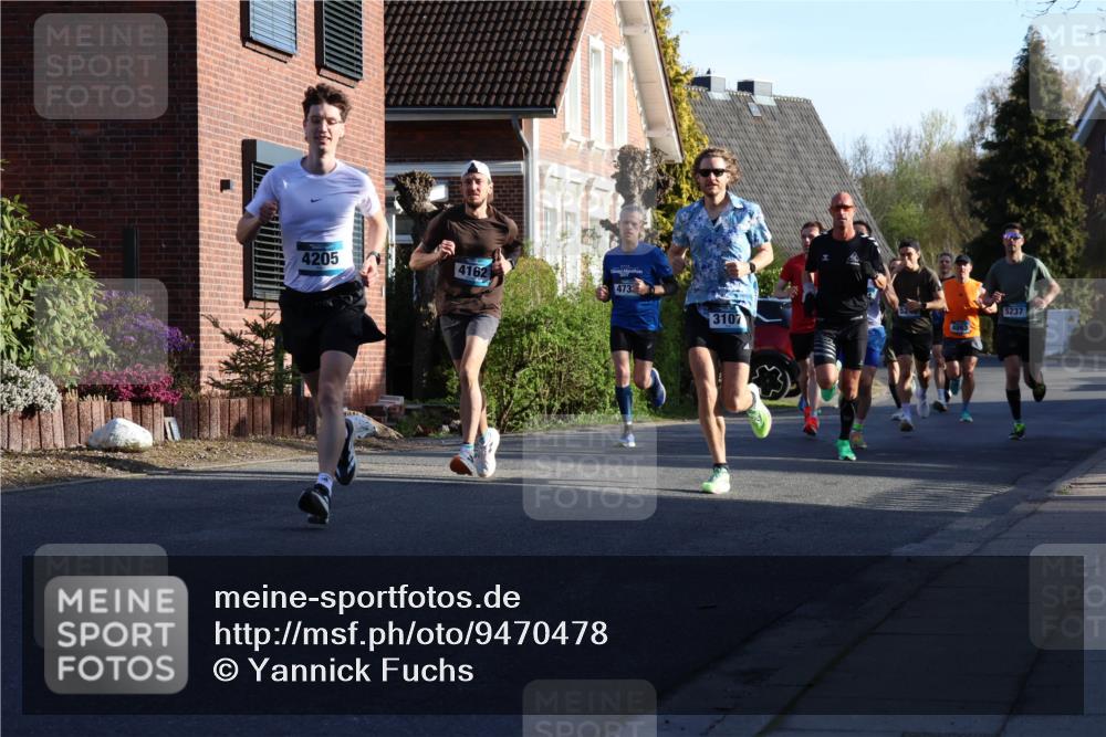 12.04.2026 - 45. Internationalen Wilhelmsburger Insellauf Yannick Fuchs http://msf.ph/oto/9470478 12.04.2026 08:54:50 Laufen 4205, 4162, 473, 5237, 5240, 3107 meine-sportfotos.de