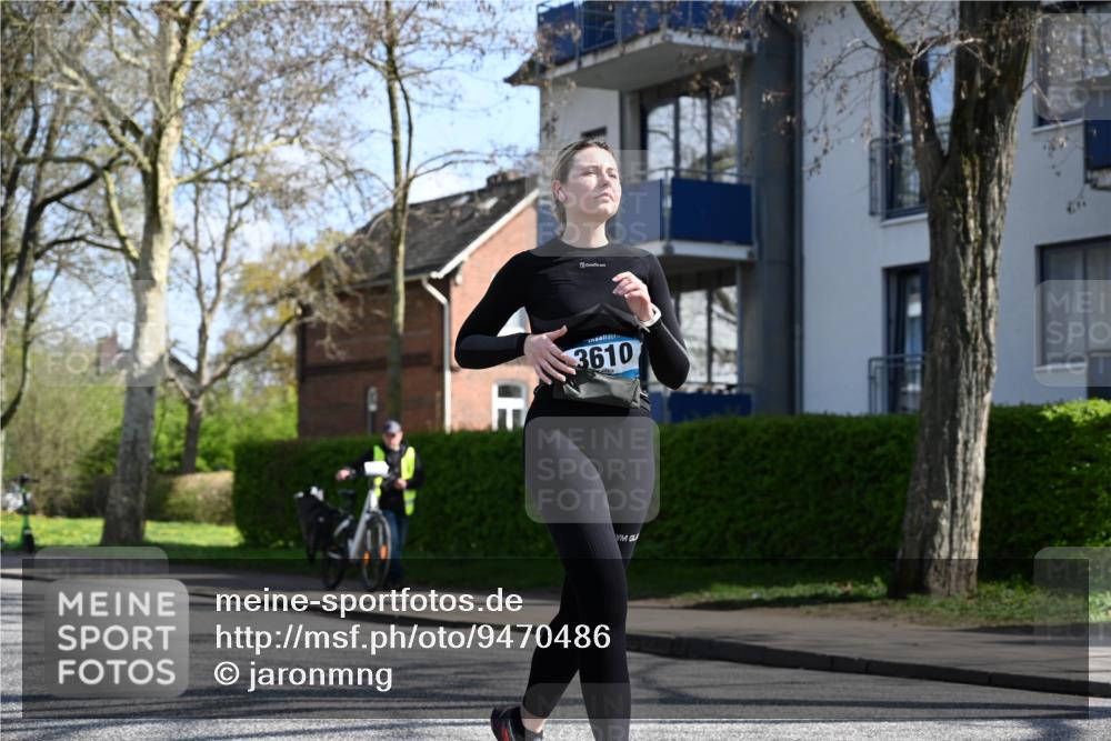 12.04.2026 - 45. Internationalen Wilhelmsburger Insellauf J. Mangold http://msf.ph/oto/9470486 12.04.2026 11:20:55 Ziel 3873, 5558, 3610, 3808, 3537, 3205 meine-sportfotos.de