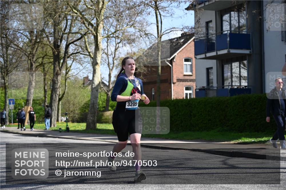12.04.2026 - 45. Internationalen Wilhelmsburger Insellauf J. Mangold http://msf.ph/oto/9470503 12.04.2026 11:21:25 Ziel 3808, 3537, 3205, 2588, 2518, 2108, 2492, 2466, 4699, 2146, 4813 meine-sportfotos.de