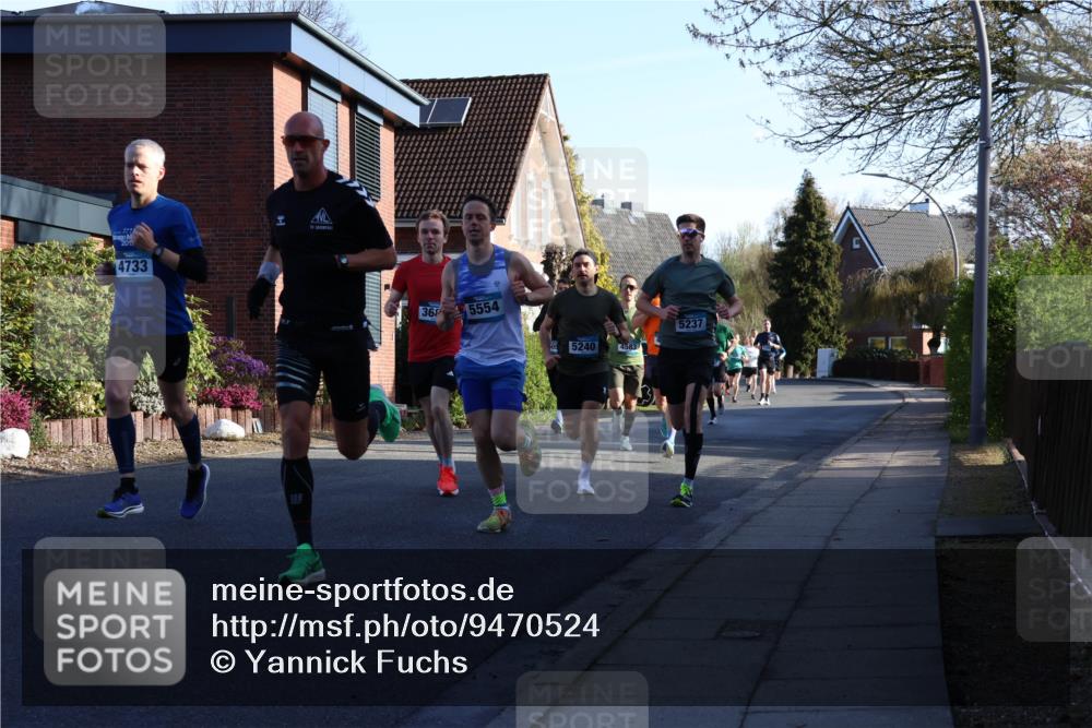 12.04.2026 - 45. Internationalen Wilhelmsburger Insellauf Yannick Fuchs http://msf.ph/oto/9470524 12.04.2026 08:54:53 Laufen 4733, 36, 5554, 5240, 4583, 5237 meine-sportfotos.de