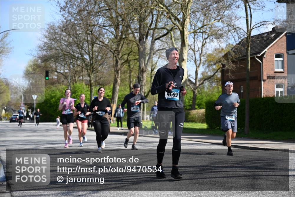 12.04.2026 - 45. Internationalen Wilhelmsburger Insellauf J. Mangold http://msf.ph/oto/9470534 12.04.2026 11:21:35 Ziel 3808, 3537, 3205, 2588, 2518, 2108, 2492, 2466, 4699, 2146, 4813, 3579 meine-sportfotos.de
