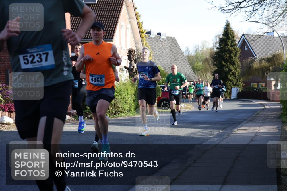 12.04.2026 - 45. Internationalen Wilhelmsburger Insellauf Yannick Fuchs http://msf.ph/oto/9470543 12.04.2026 08:54:55 Laufen 5237, 05, 4863, 5652, 3682 meine-sportfotos.de