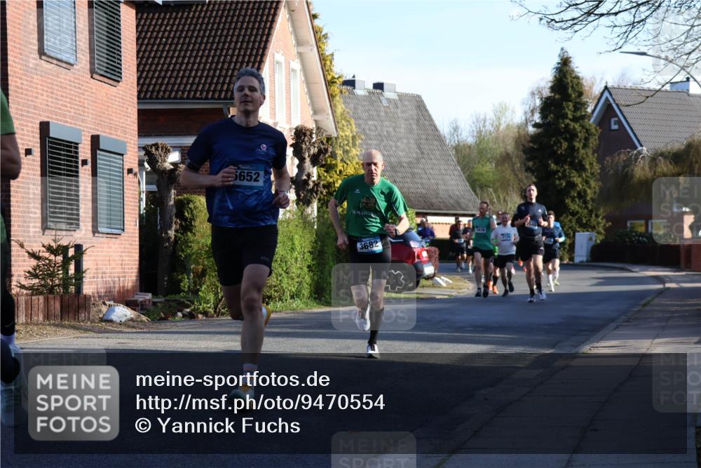 12.04.2026 - 45. Internationalen Wilhelmsburger Insellauf Yannick Fuchs http://msf.ph/oto/9470554 12.04.2026 08:54:56 Laufen 5652, 3682, 5838, 3134 meine-sportfotos.de