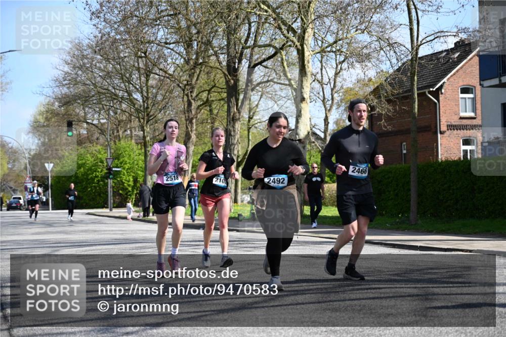 12.04.2026 - 45. Internationalen Wilhelmsburger Insellauf J. Mangold http://msf.ph/oto/9470583 12.04.2026 11:21:37 Ziel 3537, 3205, 2588, 2518, 2108, 2492, 2466, 4699, 2146, 4813, 3579 meine-sportfotos.de