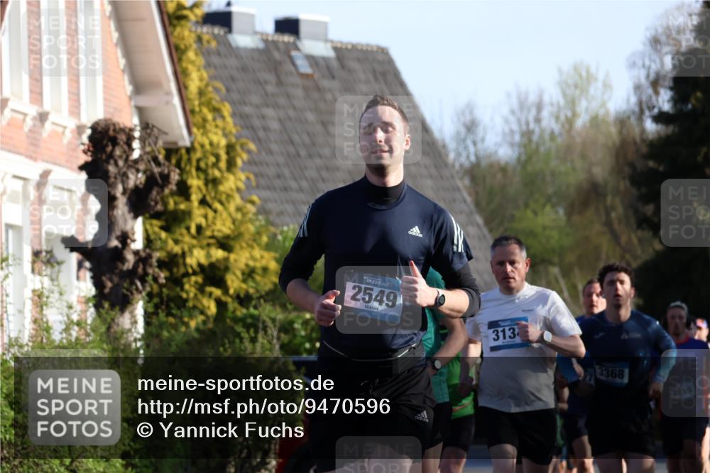 12.04.2026 - 45. Internationalen Wilhelmsburger Insellauf Yannick Fuchs http://msf.ph/oto/9470596 12.04.2026 08:55:00 Laufen 45, 2549, 313, 3368, 2819 meine-sportfotos.de