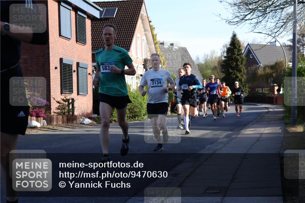 12.04.2026 - 45. Internationalen Wilhelmsburger Insellauf Yannick Fuchs http://msf.ph/oto/9470630 12.04.2026 08:55:03 Laufen 583, 3134, 3368 meine-sportfotos.de