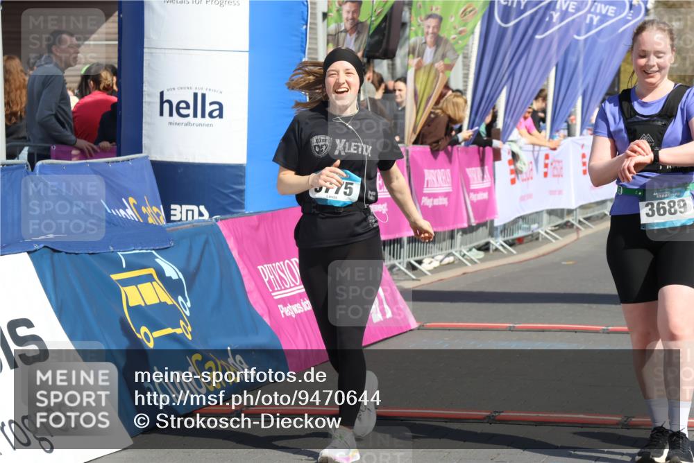 12.04.2026 - 45. Internationalen Wilhelmsburger Insellauf Strokosch-Dieckow http://msf.ph/oto/9470644 12.04.2026 11:26:04 Ziel 3168, 3775 meine-sportfotos.de