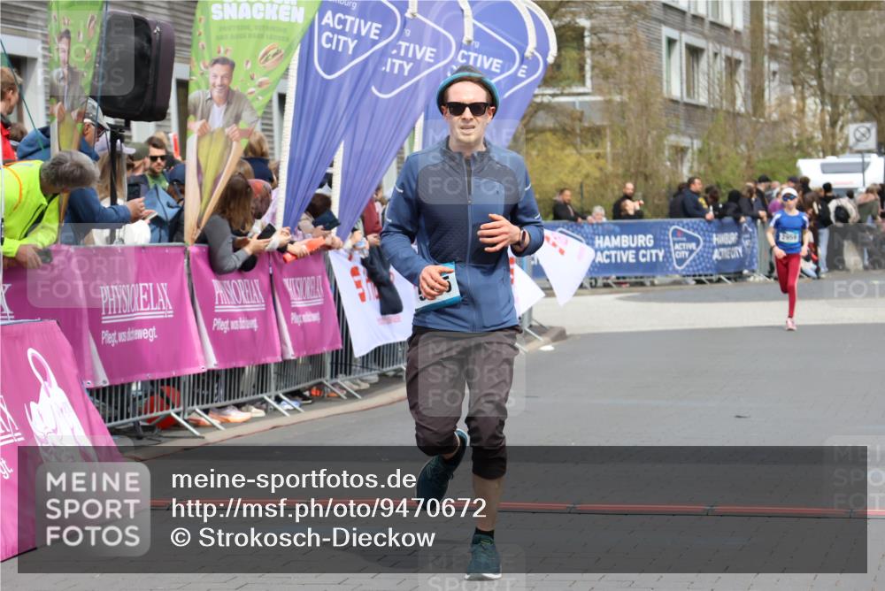 12.04.2026 - 45. Internationalen Wilhelmsburger Insellauf Strokosch-Dieckow http://msf.ph/oto/9470672 12.04.2026 12:51:47 Ziel 5595 meine-sportfotos.de