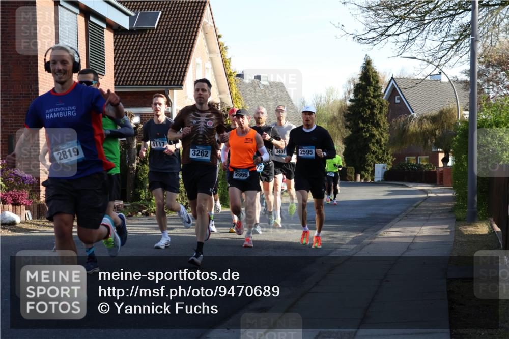 12.04.2026 - 45. Internationalen Wilhelmsburger Insellauf Yannick Fuchs http://msf.ph/oto/9470689 12.04.2026 08:55:08 Laufen 2819, 4117, 3262, 3401, 2595, 2866, 2671 meine-sportfotos.de
