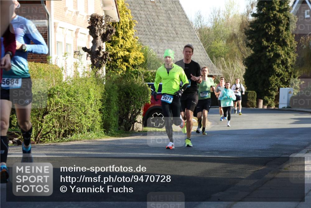 12.04.2026 - 45. Internationalen Wilhelmsburger Insellauf Yannick Fuchs http://msf.ph/oto/9470728 12.04.2026 08:55:11 Laufen 5684, 2671, 226, 3771 meine-sportfotos.de