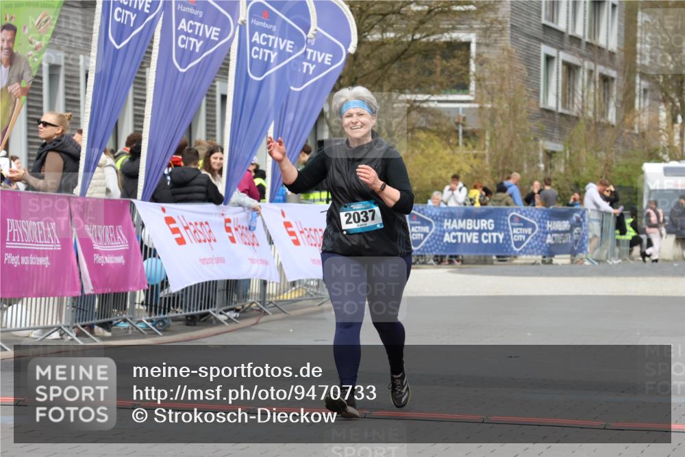 12.04.2026 - 45. Internationalen Wilhelmsburger Insellauf Strokosch-Dieckow http://msf.ph/oto/9470733 12.04.2026 13:38:17 Ziel 2037 meine-sportfotos.de