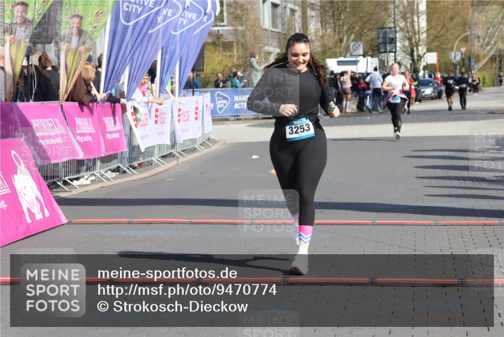 12.04.2026 - 45. Internationalen Wilhelmsburger Insellauf Strokosch-Dieckow http://msf.ph/oto/9470774 12.04.2026 11:26:26 Ziel 3253 meine-sportfotos.de