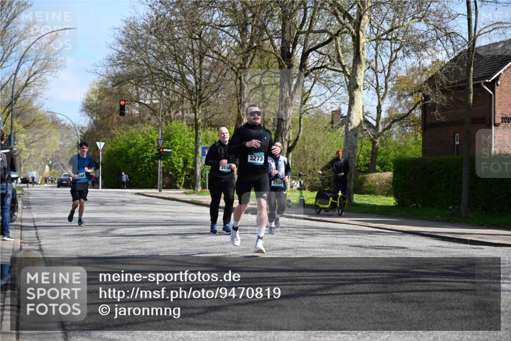 12.04.2026 - 45. Internationalen Wilhelmsburger Insellauf J. Mangold http://msf.ph/oto/9470819 12.04.2026 11:23:22 Ziel 2929, 5253, 3273, 2556, 2555, 5583 meine-sportfotos.de