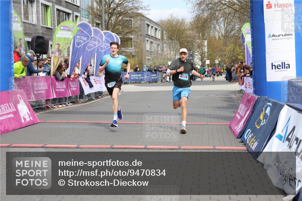 12.04.2026 - 45. Internationalen Wilhelmsburger Insellauf Strokosch-Dieckow http://msf.ph/oto/9470834 12.04.2026 12:52:01 Ziel 4110, 5307 meine-sportfotos.de