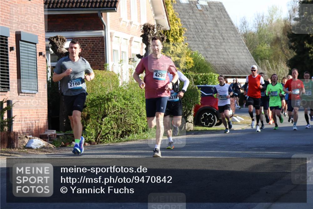 12.04.2026 - 45. Internationalen Wilhelmsburger Insellauf Yannick Fuchs http://msf.ph/oto/9470842 12.04.2026 08:55:21 Laufen 2160, 4291, 2127, 3137, 2010, 3372, 4027 meine-sportfotos.de