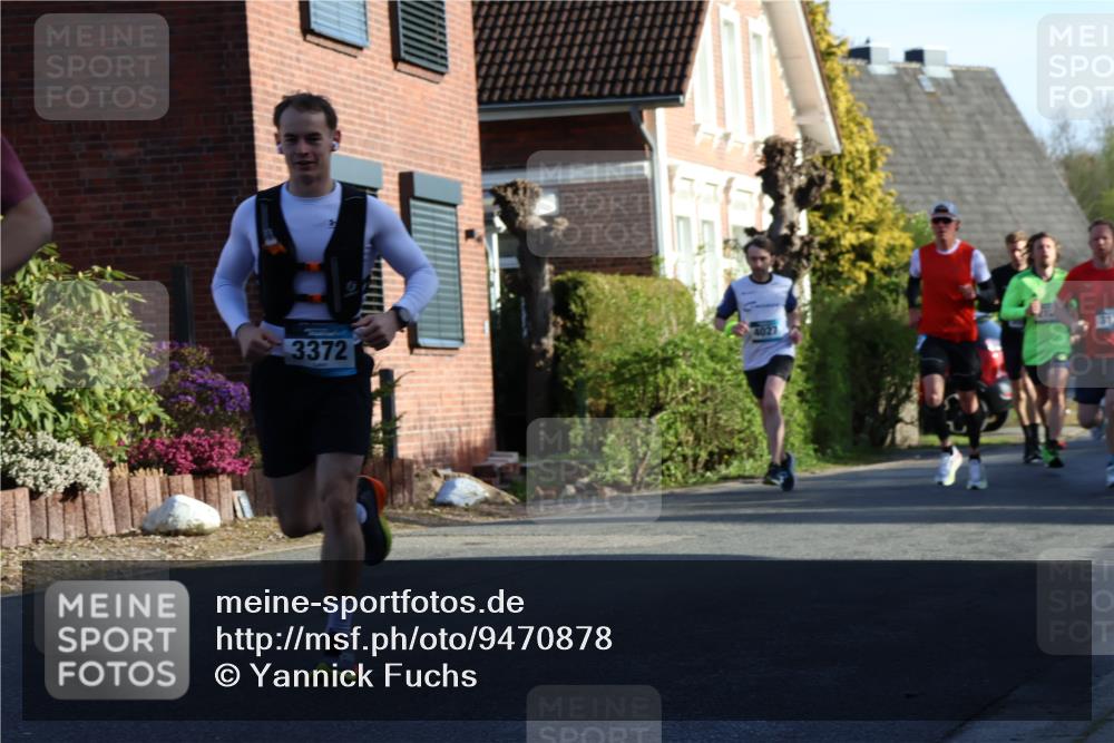 12.04.2026 - 45. Internationalen Wilhelmsburger Insellauf Yannick Fuchs http://msf.ph/oto/9470878 12.04.2026 08:55:24 Laufen 3372, 4027 meine-sportfotos.de