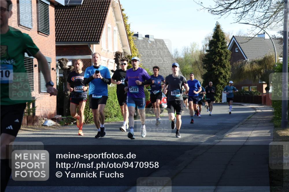 12.04.2026 - 45. Internationalen Wilhelmsburger Insellauf Yannick Fuchs http://msf.ph/oto/9470958 12.04.2026 08:55:29 Laufen 10, 5440, 3473, 3205, 3976 meine-sportfotos.de